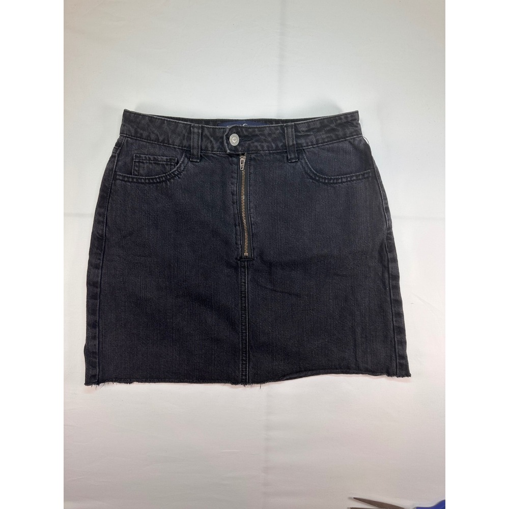 Hollister Ultra High Rise Denim Mini Skirt Washed Black Raw Hem Size 7 W28